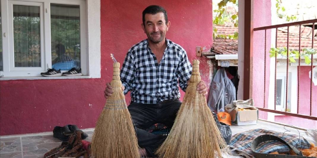 Babası romanlardan, o babasından öğrendi! 30 yıldır baba yadigarına sahip çıkıyor: Evinin geçimine katkı sağlıyor 2